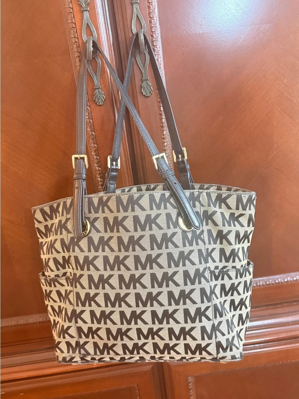 Michael Kors Jet Set Logo Tote canvas Beige & Brown MK Leather straps Good cond.
